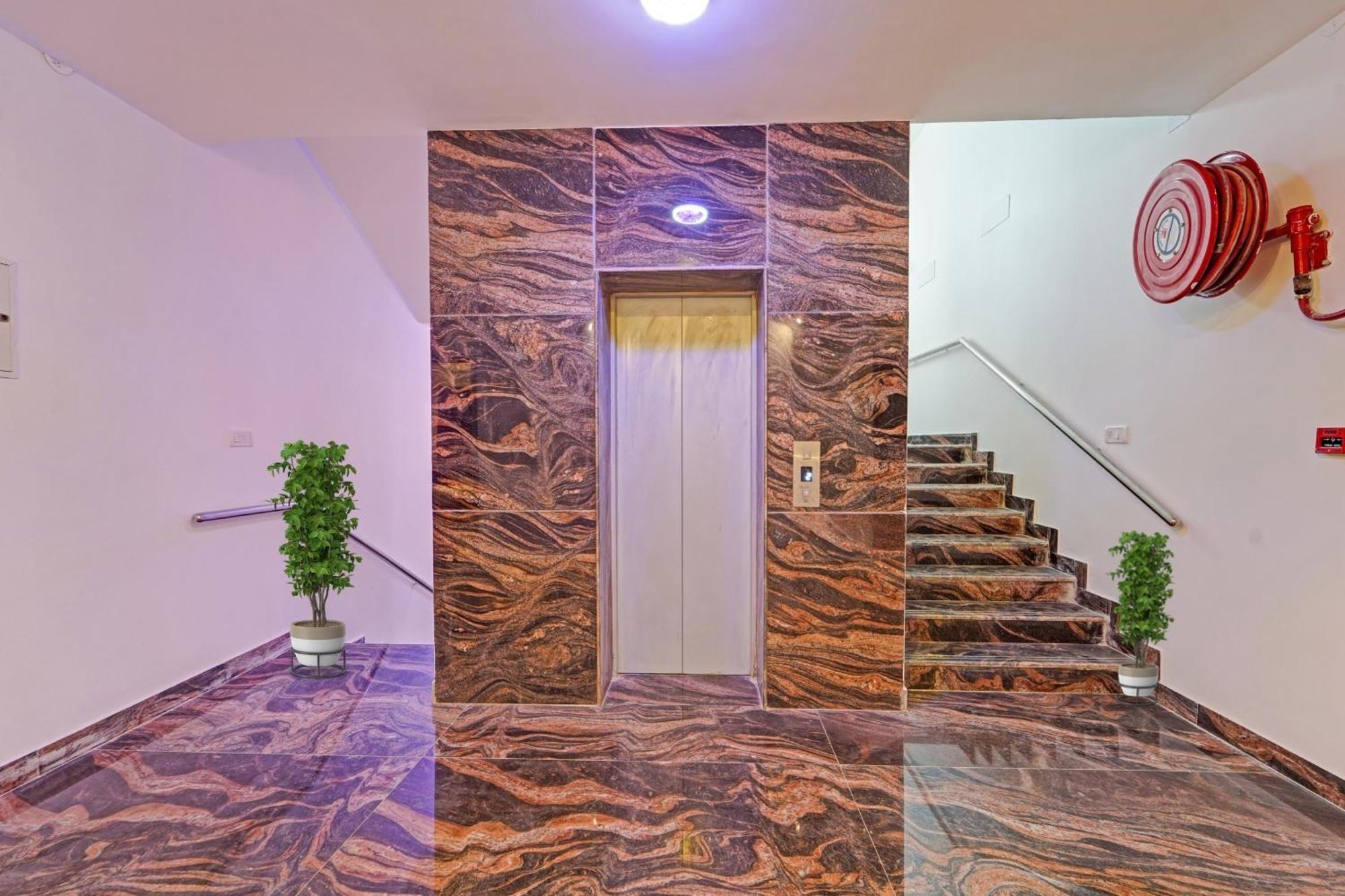 Super Townhouse Orchid Residency Near T.Nagar 호텔 첸나이 외부 사진